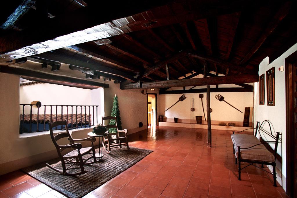 Hospederia Meson De La Dolores Calatayud Exterior photo